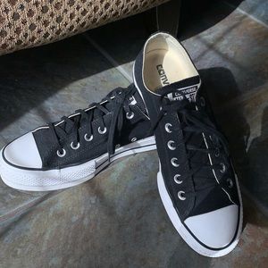 Low Top Platfrom Chuck Taylors